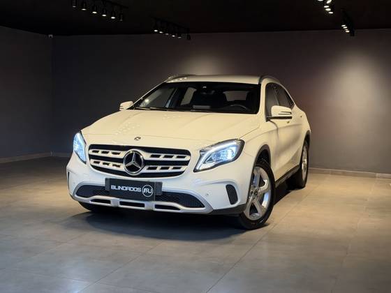 MERCEDES-BENZ GLA 200 1.6 CGI FLEX ADVANCE 7G-DCT